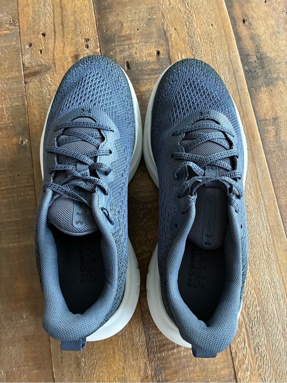 Under Armour UA Infinite, 
Color: Downpour Gray-Black, 
Sz. 7.5
